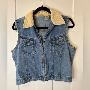 Vintage ST John’s Style Denim Vest w Cord collar Women’s Petite size Med V1.2